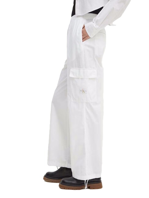 CALVIN KLEIN CK JEANS Pantalon cargo en coton blanc brillant - Pantalons pour femmes