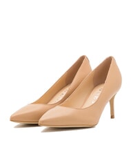 GUESS BRAVO4 D&eacute;collet&eacute; en cuir sable - Chaussures Femme - 1