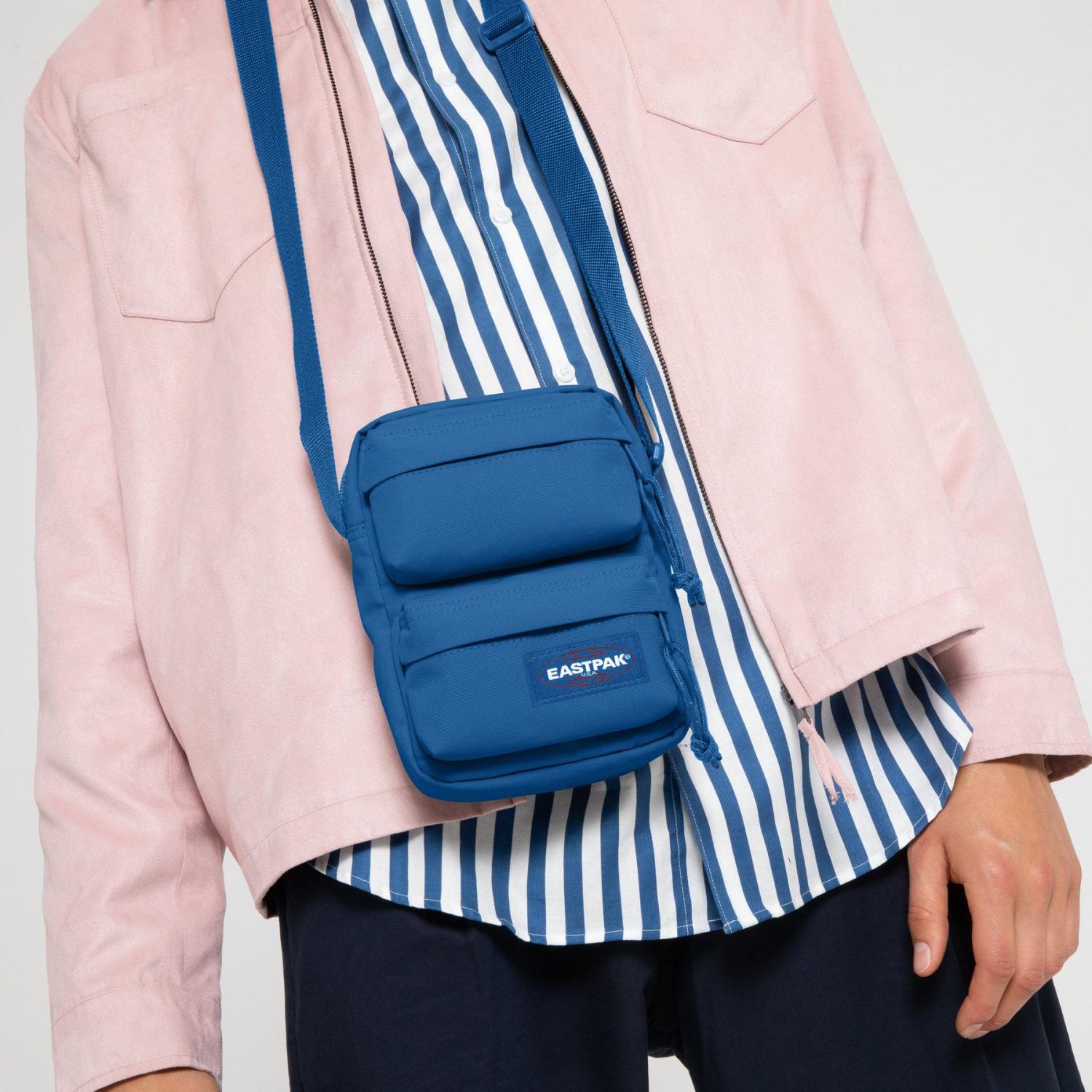 Eastpak The One Double Bourse Bleu Myst rieux Achetez Prix Outlet