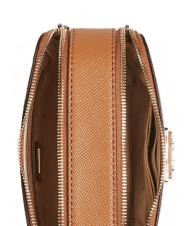 GUESS NOELLE Mini sac photo avec bandouli&egrave;re cognac l&eacute;ger - Sacs pour Femme - 3