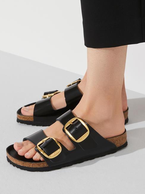 ARIZONA Big Buckle Sandale chausson en cuir briller en noir - Chaussures unisexe