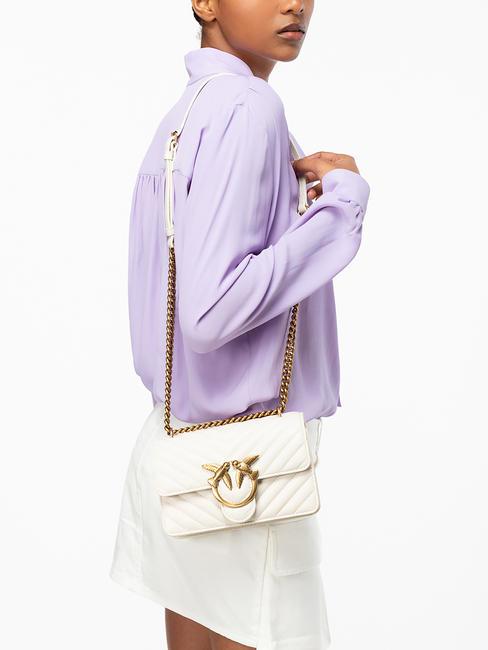 MINI LOVE BAG Un sac à chevrons blanc de soie-or antique - Sacs pour Femme