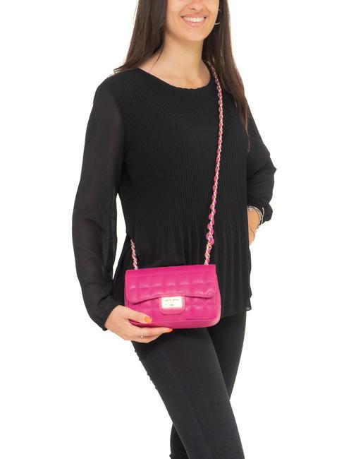 GIULIA Sac port&eacute; &eacute;paule &agrave; cha&icirc;ne en cuir Dollar fuchsia - Sacs pour Femme
