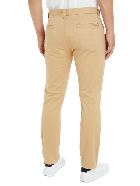 TJ AUSTIN Pantalon chino en coton sable fauve - Pantalon