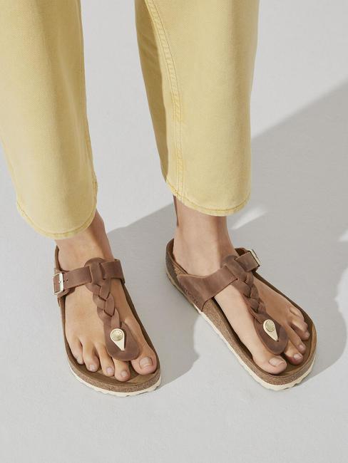 GIZEH Tongs en cuir Cognac - Chaussures unisexe