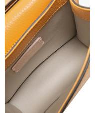 COCCINELLE TULIP Sac bandouli&egrave;re en cuir martel&eacute; abricot - Sacs pour Femme - 5