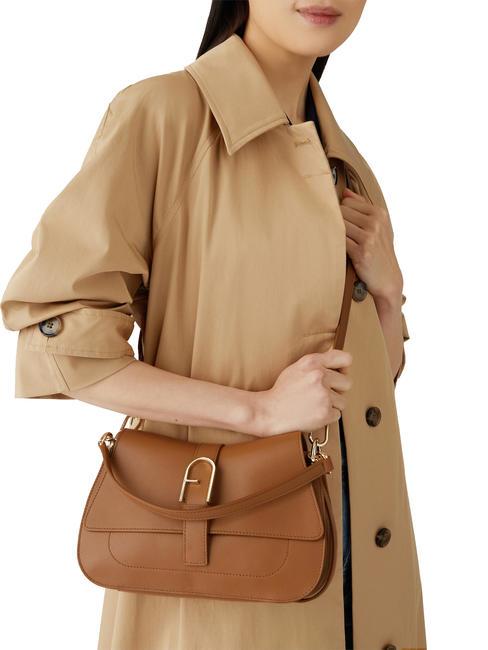 FLOW M Sac à main M en cuir Brandy - Sacs pour Femme