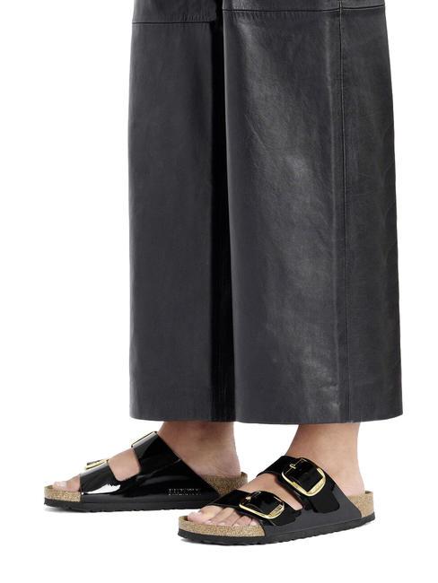 ARIZONA BIG BUCKLE Pantoufle brevet&eacute;e noir - Chaussures Femme