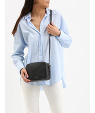 COCCINELLE CHERRY Sac appareil photo en cuir martel&eacute; lait de coco - Sacs pour Femme - 4