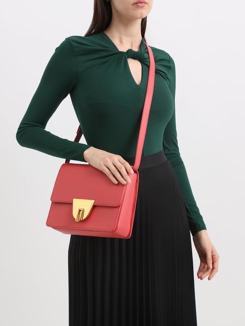 NICO Petit sac bandoulière en cuir canneberges - Sacs pour Femme