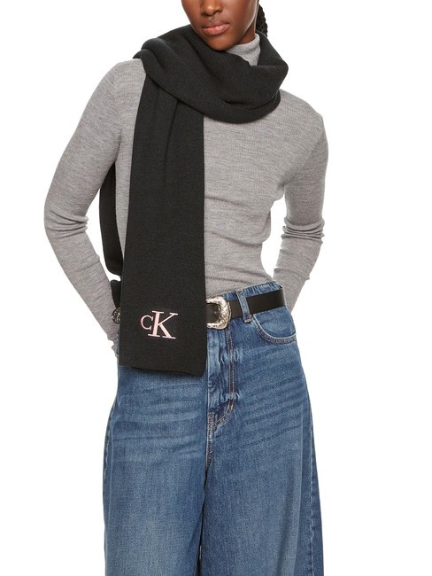 CK JEANS MONOGRAM EMBRO Écharpe en polyester recyclé noir/rose poudré - Écharpes
