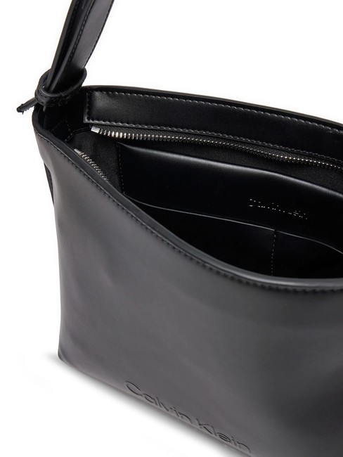 EMBOSSED CALVIN  Sac à bandoulière ck noir - Sacs pour Femme