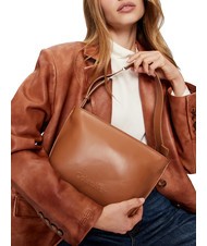 CALVIN KLEIN EMBOSSED CALVIN  Sac &agrave; bandouli&egrave;re lion - Sacs pour Femme - 4