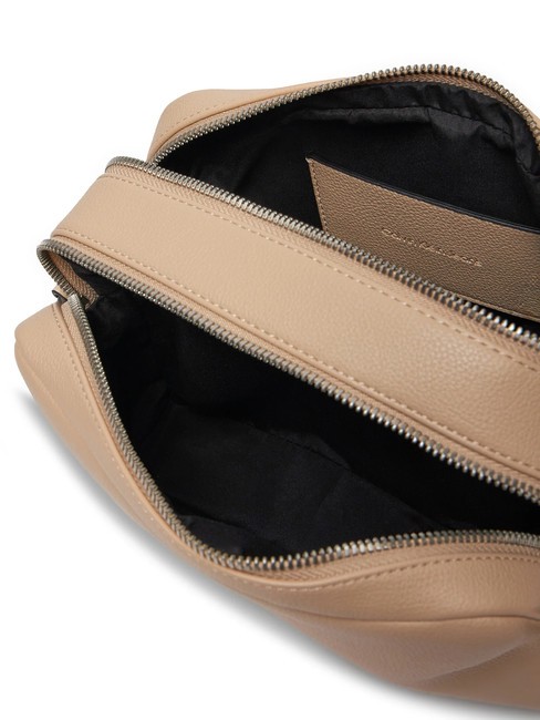 CK JEANS OVER WEBBING  Mini sac &agrave; bandouli&egrave;re sable &agrave; porcelaine - Sacs pour Femme