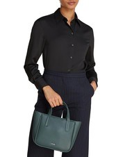 CALVIN KLEIN REFINE  Cabas à main, avec bandoulière vert palmier - Sacs pour Femme - 4