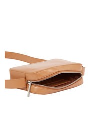 CALVIN KLEIN EMBOSSED CALVIN Mini sac photo avec bandoulière lion - Sacs pour Femme - 3