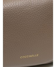 COCCINELLE CHERRY Petit sac bandoulière en cuir taupe chaud - Sacs pour Femme - 6