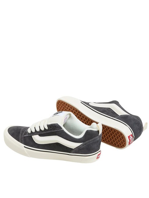 KNU SKOOL Baskets en cuir su&eacute;d&eacute; porc su&egrave;de gris - Chaussures unisexe