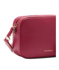 COCCINELLE TEBE Sac à bandoulière en cuir texturé sangria - Sacs pour Femme - 3