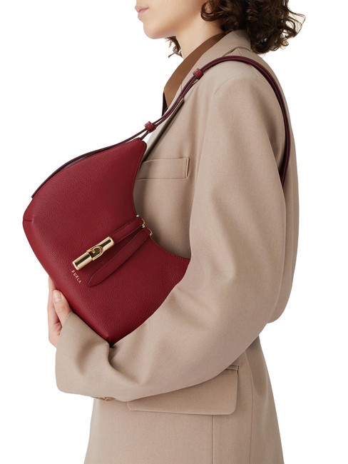 GOCCIA Sac bandouli&egrave;re en cuir martel&eacute; CERISE d - Sacs pour Femme