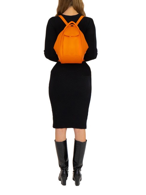 TRIO  Sac à dos en cuir martelé orange - Sacs pour Femme