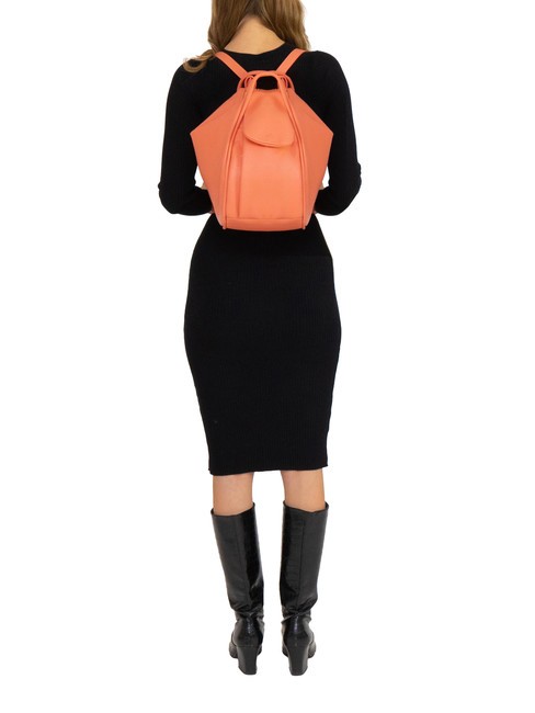 TRIO  Sac à dos en cuir martelé saumon - Sacs pour Femme