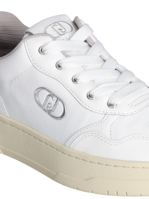 ME 03 Baskets en cuir blanc cass&eacute; - Chaussures Femme