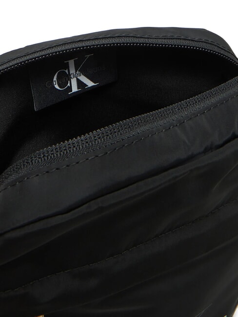 SPORT ESSENTIALS Bourse sur noir - Sacs pour Femme