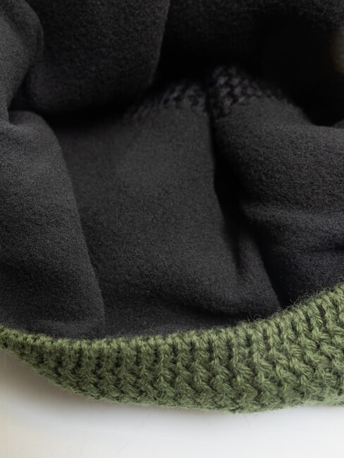 TURNER Bonnet avec revers et pompon soldat noir - Bonnets