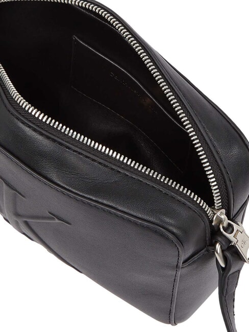 SCULPTED EW Mini sac à bandoulière sur noir - Sacs pour Femme