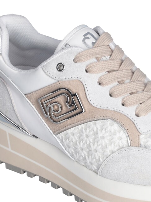 MAXI WONDER 73 Baskets à empiècements floraux blanc cassé - Chaussures Femme