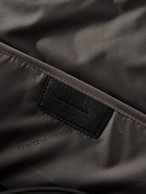 BRIEF ECOLOGICA TECH Sac à dos en tissu recyclé avec plaque USB et support pour ordinateur portable 15,6" Noir - Sacs à dos pour ordinateur portable