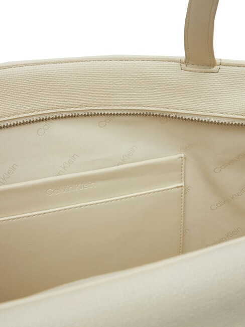 CK MEDIUM Sac &agrave; bandouli&egrave;re craie - Sacs pour Femme