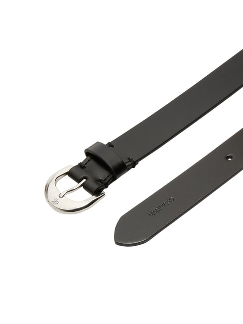 CKJ PLAQUE Ceinture en cuir sur noir - Ceintures