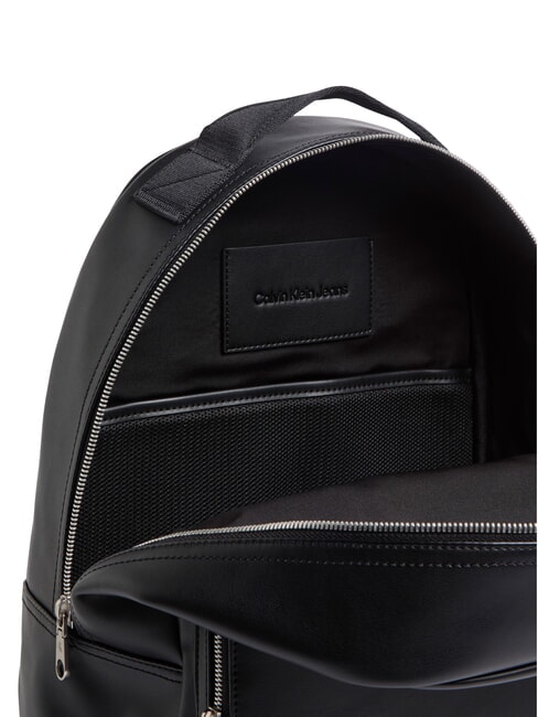 CKJ MONO LOGO Sac à dos pour ordinateur portable 15 pouces sur noir - Sacs à dos pour l'École & les Loisirs