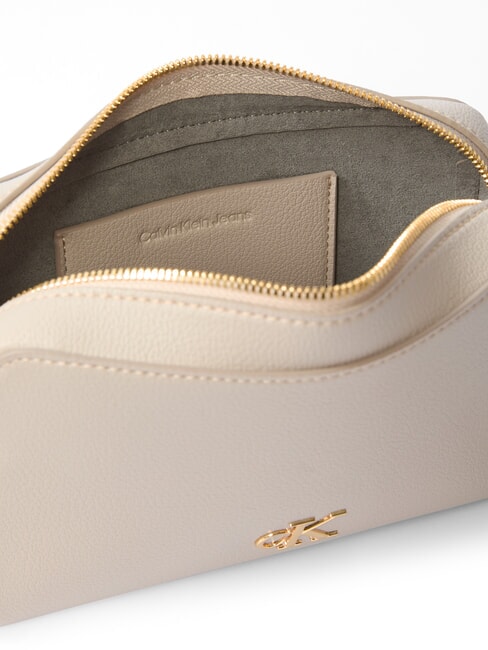 CKJ MINIMAL MONOGRAM Sac à bandoulière pour appareil photo château - Sacs pour Femme