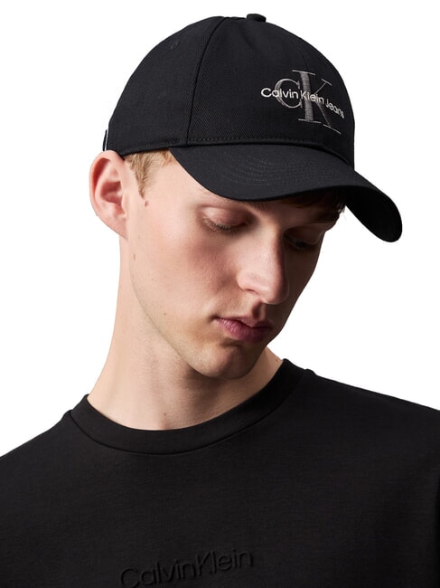 CKJ MONO LOGO Casquette de baseball en coton sur noir - Bonnets