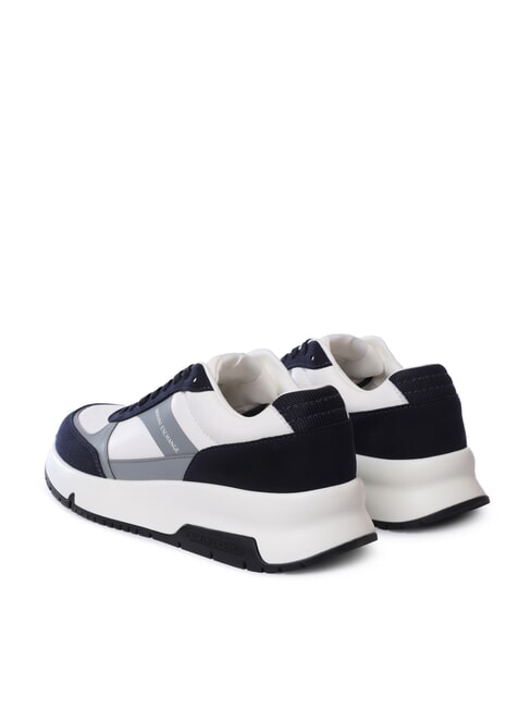 A|X Baskets avec d&eacute;tails contrast&eacute;s blanc cass&eacute; + bleu marine fonc&eacute; - Chaussures Homme
