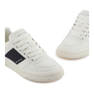 ARMANI EXCHANGE A|X Baskets avec bande latérale contrastante blanc cassé + bleu marine foncé - Chaussures Homme - 4