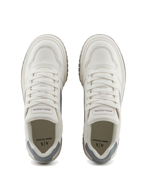 A|X Baskets avec bande lat&eacute;rale contrastante blanc cass&eacute; + gris neutre - Chaussures Homme