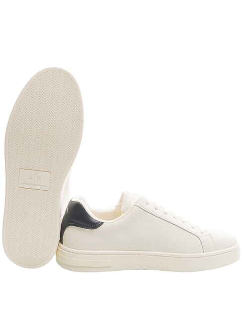A|X COURTSIDE Baskets en cuir blanc cassé + bleu marine foncé - Chaussures Homme