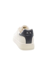 ARMANI EXCHANGE A|X COURTSIDE Baskets en cuir blanc cassé + bleu marine foncé - Chaussures Homme - 4