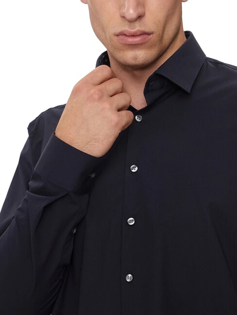 CK Chemise slim en popeline de coton ciel nocturne - Chemises pour hommes