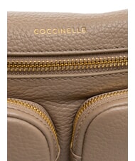 COCCINELLE HYLE Petit sac en cuir à double usage taupe chaud - Sacs pour Femme - 5
