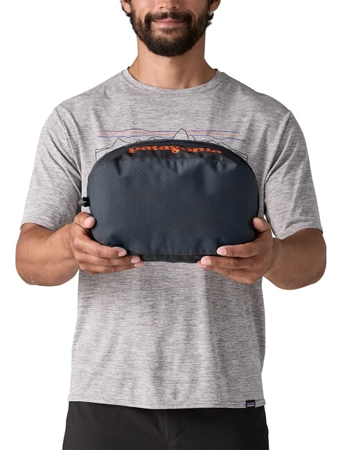 BLACK HOLE CUBE Beauté de voyage 6L bleu fumant avec amanite rouge - Trousses