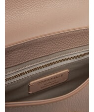 COCCINELLE DEW Sac bandouli&egrave;re, en cuir rosaces - Sacs pour Femme - 5