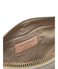 COCCINELLE ABIGAIL Sac bandouli&egrave;re en cuir martel&eacute; blanc - Sacs pour Femme - 6