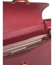 COCCINELLE DEW Sac bandoulière moyen en cuir martelé sangria - Sacs pour Femme - 4