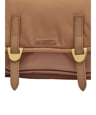 COCCINELLE CAMPUS PUFFY NY Sac &agrave; bandouli&egrave;re en nylon et cuir peaux - Sacs pour Femme - 3