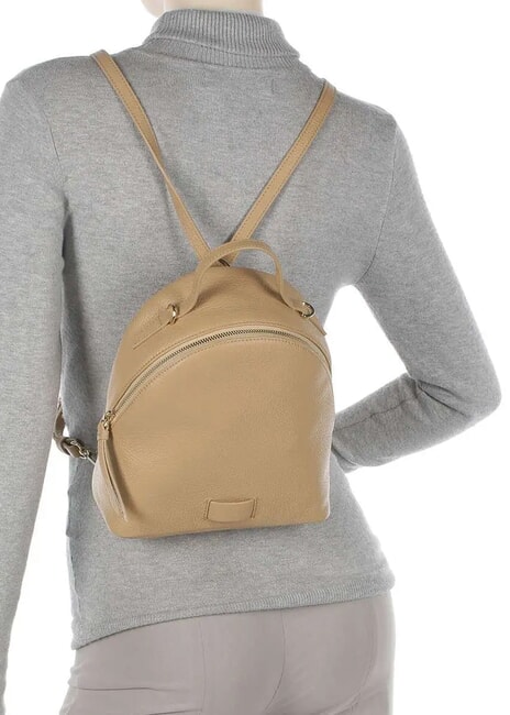 VOILE Mini sac à dos en cuir martelé beige frais - Sacs pour Femme